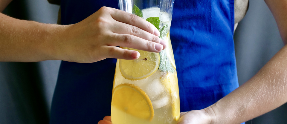 lemonade in glass 