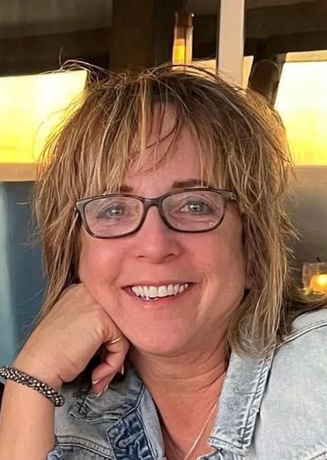 Mary Lou Norris Photo