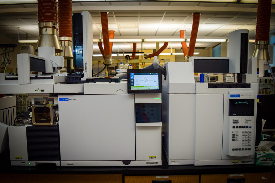 Photograph of a large laboratory instrument