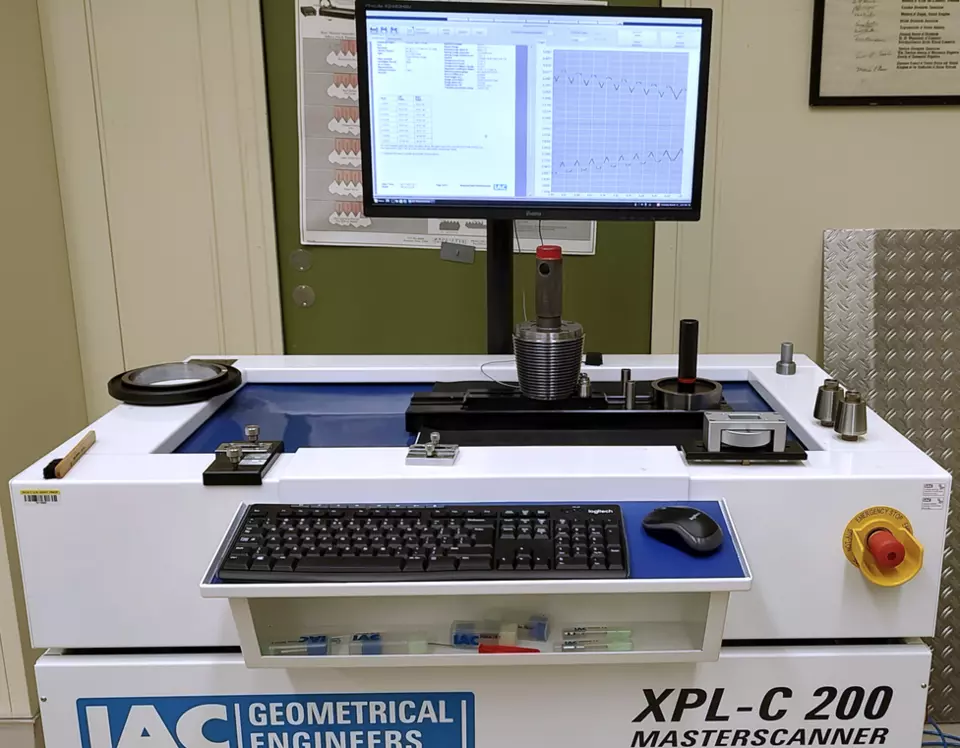 A commercial system for measuring thread elements