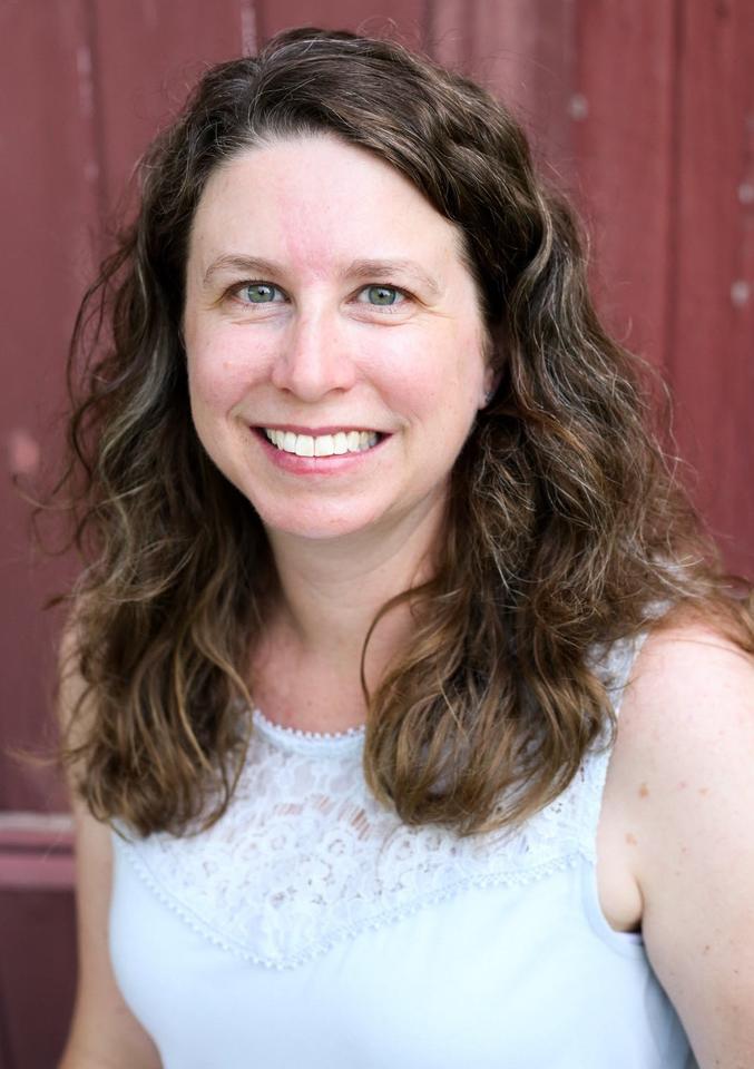 Photo of Julia Sharp