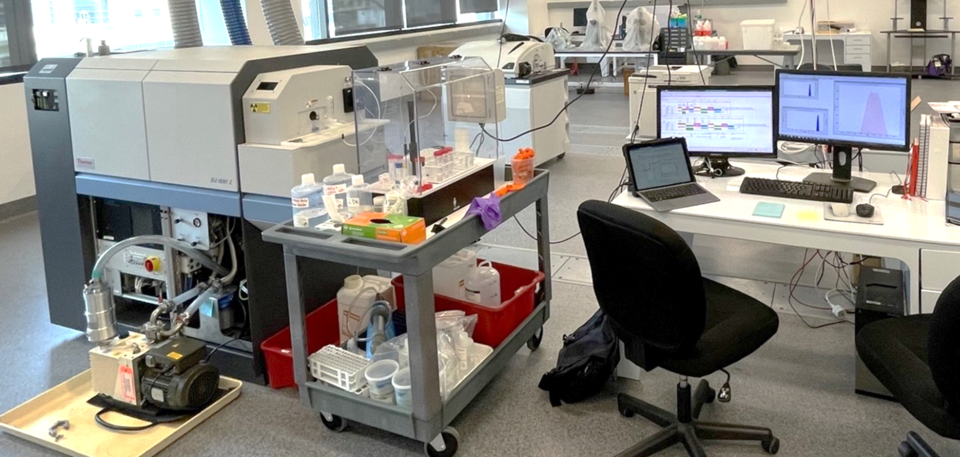 mass spectrometry equipment