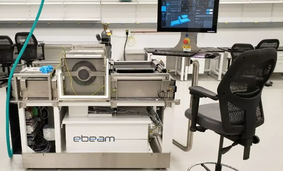 EBLab-300 unit and control console