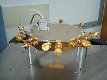 directional 16-antenna array