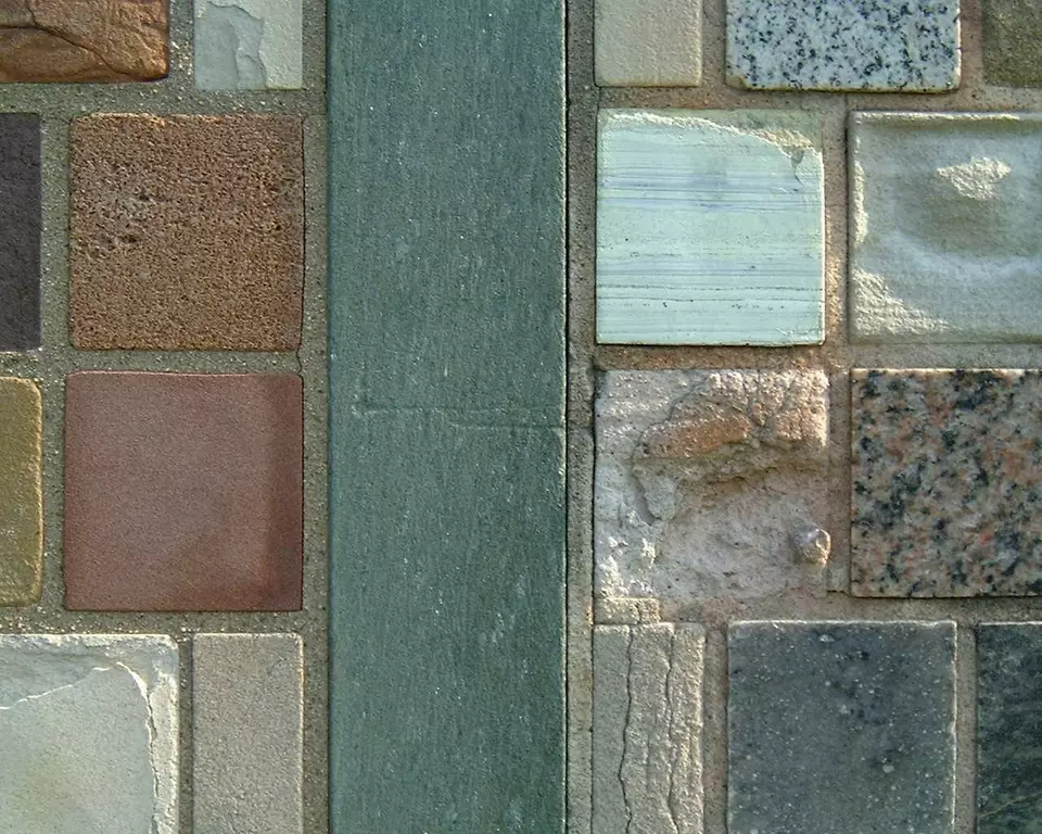 Stone Wall area surrounding Stone: 7RB45