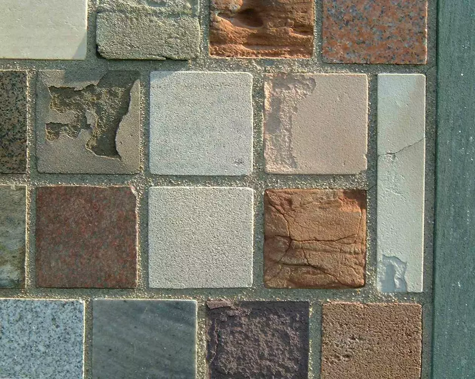 Stone Wall area surrounding Stone: 8LB47