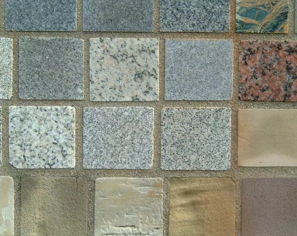 Stone Wall area surrounding Stone: 10LB44