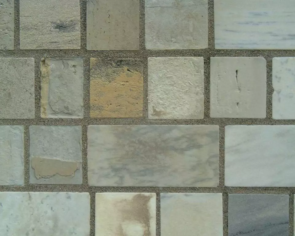 Stone Wall area surrounding Stone: 11LA16