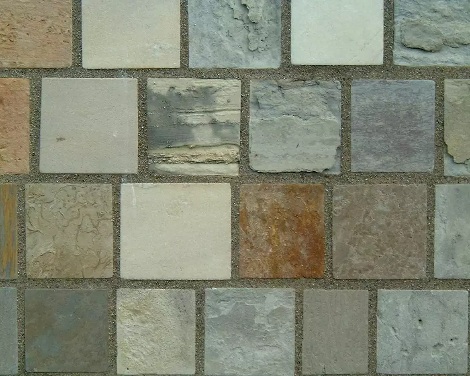 Stone Wall area surrounding Stone: 11LA9