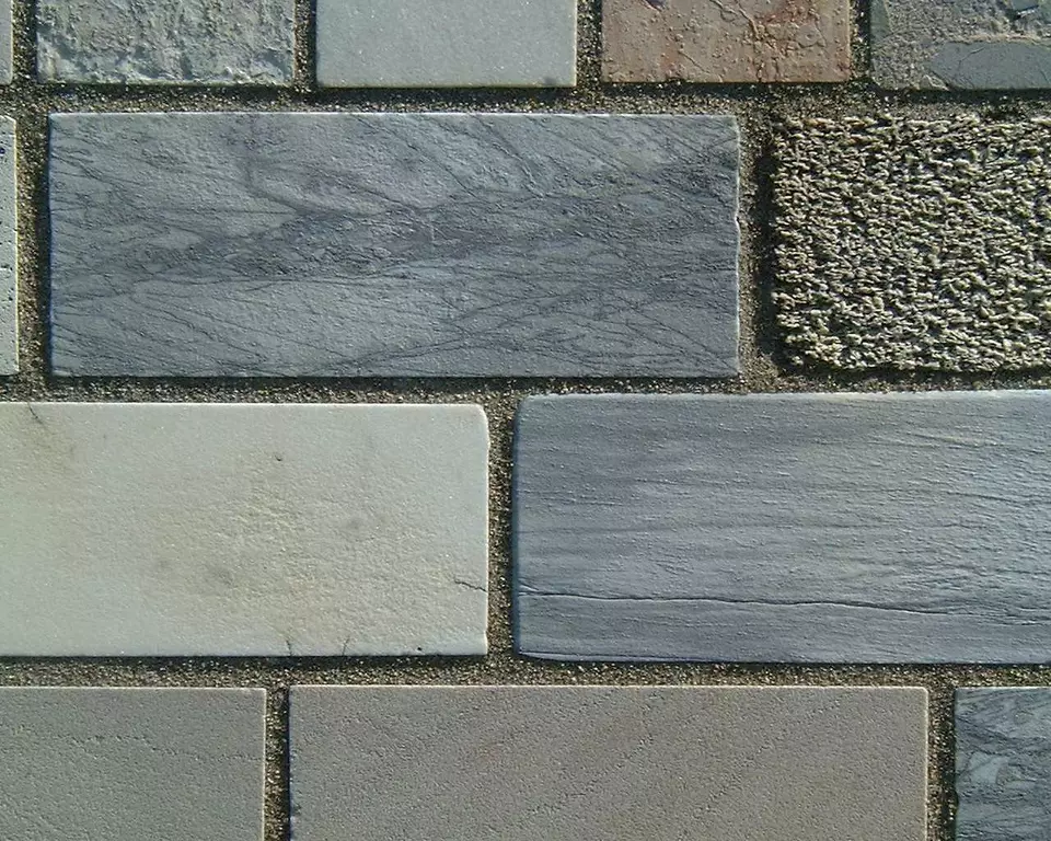 Stone Wall area surrounding Stone: 12LA27