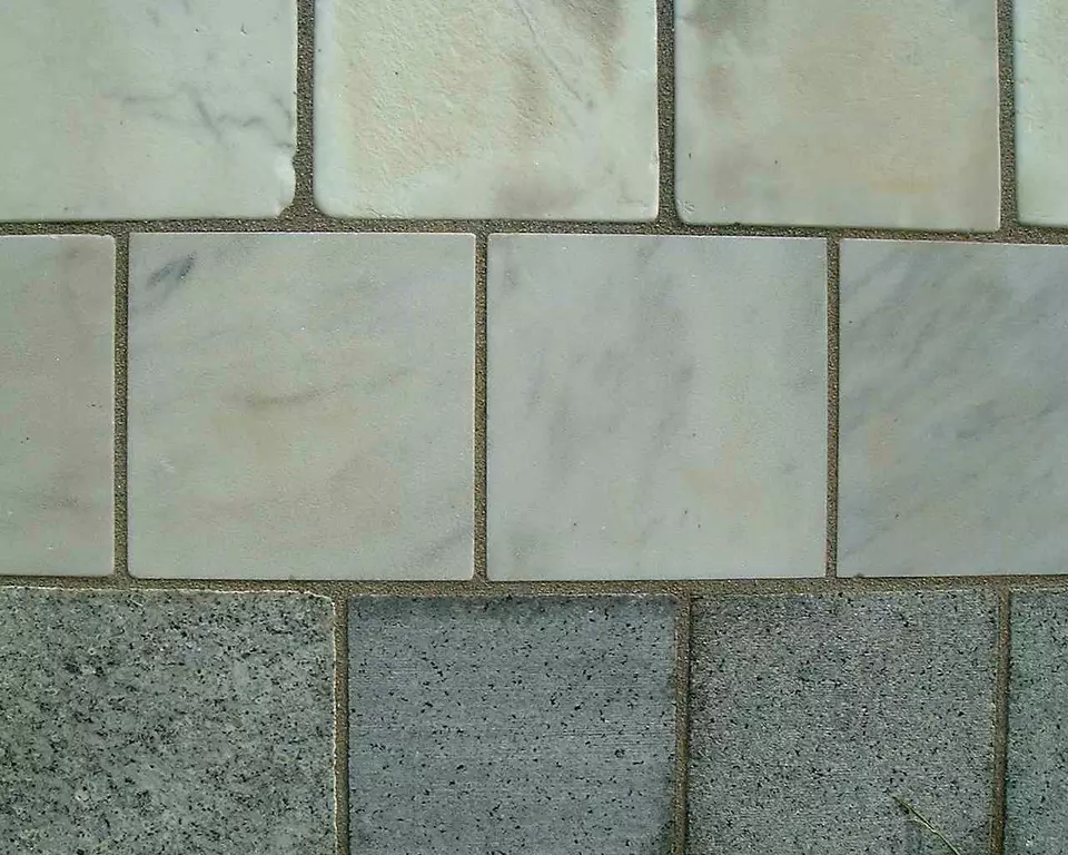Stone Wall area surrounding Stone: 2L7