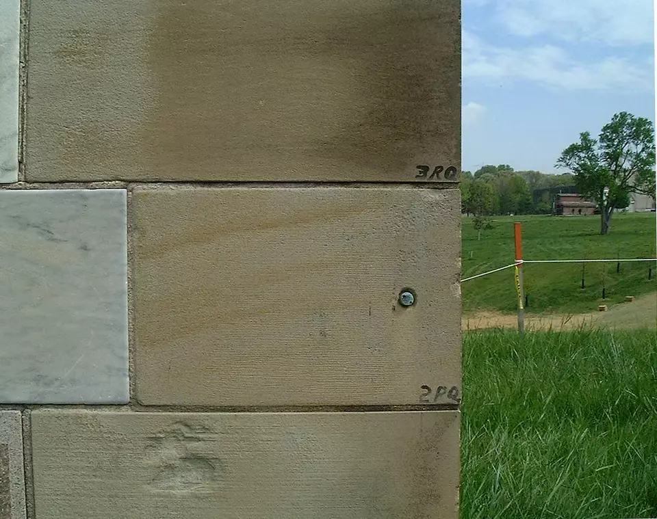 Stone Wall area surrounding Stone: 2RQ