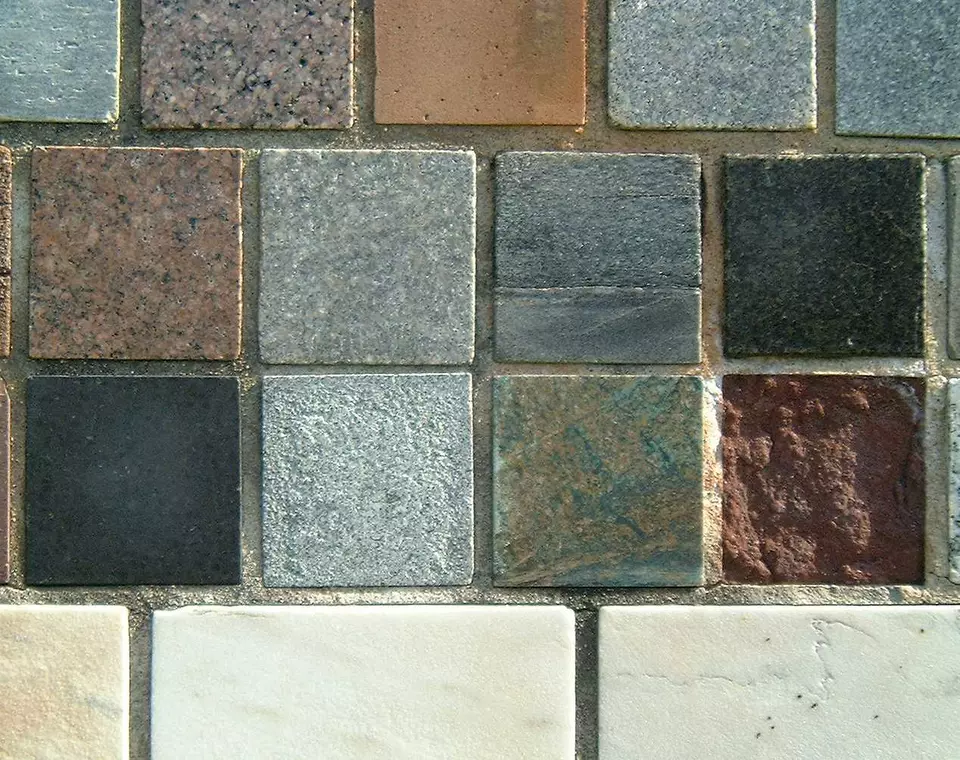 Stone Wall area surrounding Stone: 5RB31
