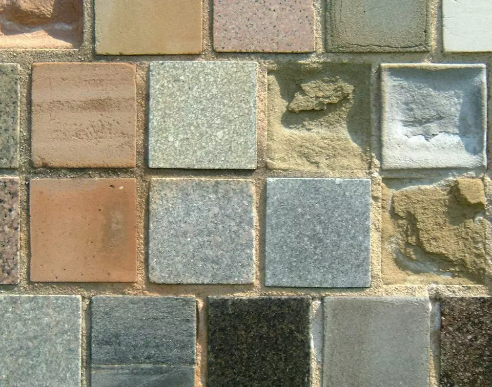Stone Wall area surrounding Stone: 6RA32