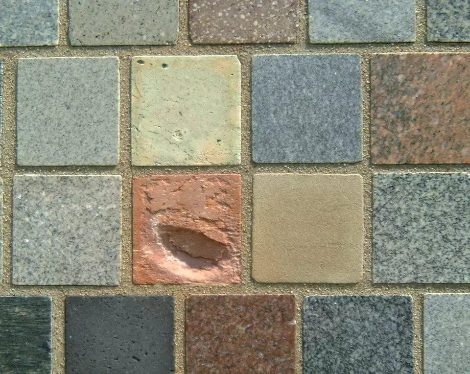 Stone Wall area surrounding Stone: 6LA38