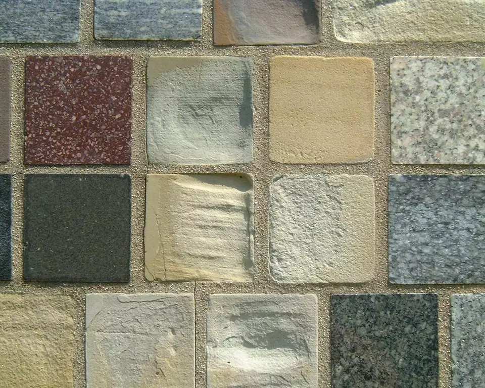 Stone Wall area surrounding Stone: 6LB20