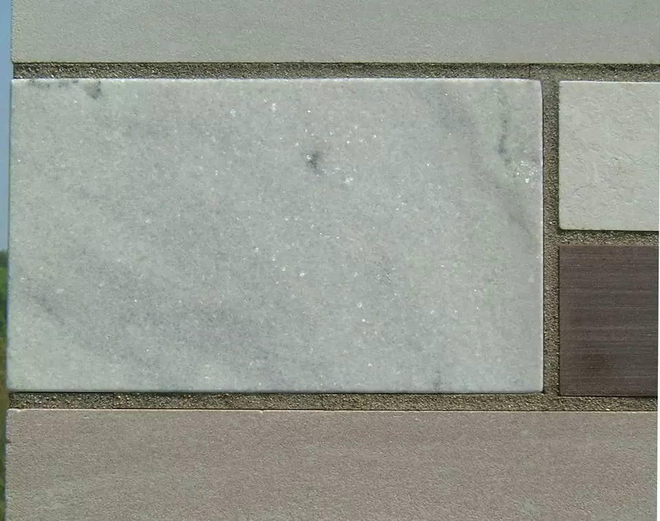 Stone Wall area surrounding Stone: 6LQ