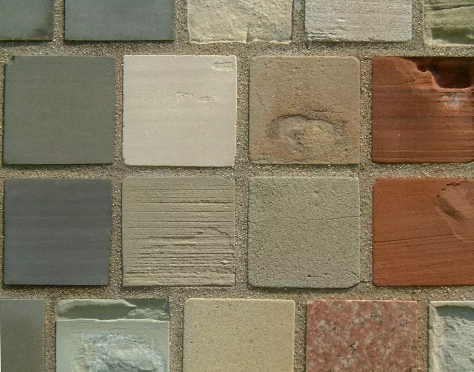 Stone Wall area surrounding Stone: 7LB28