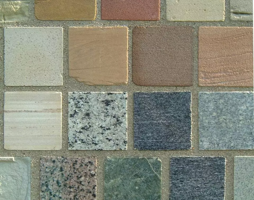 Stone Wall area surrounding Stone: 7LB31