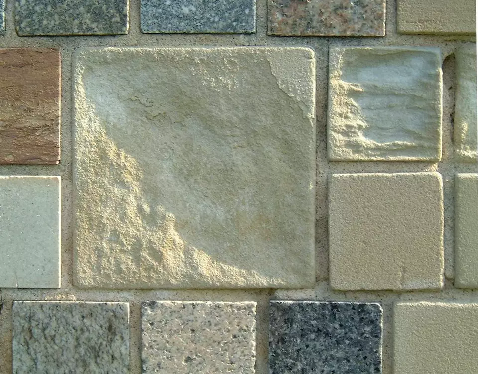 Stone Wall area surrounding Stone: 7R21