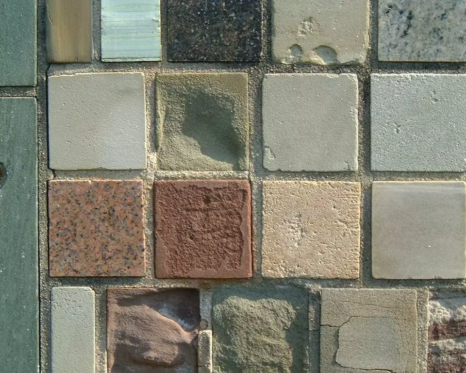Stone Wall area surrounding Stone: 9RA44