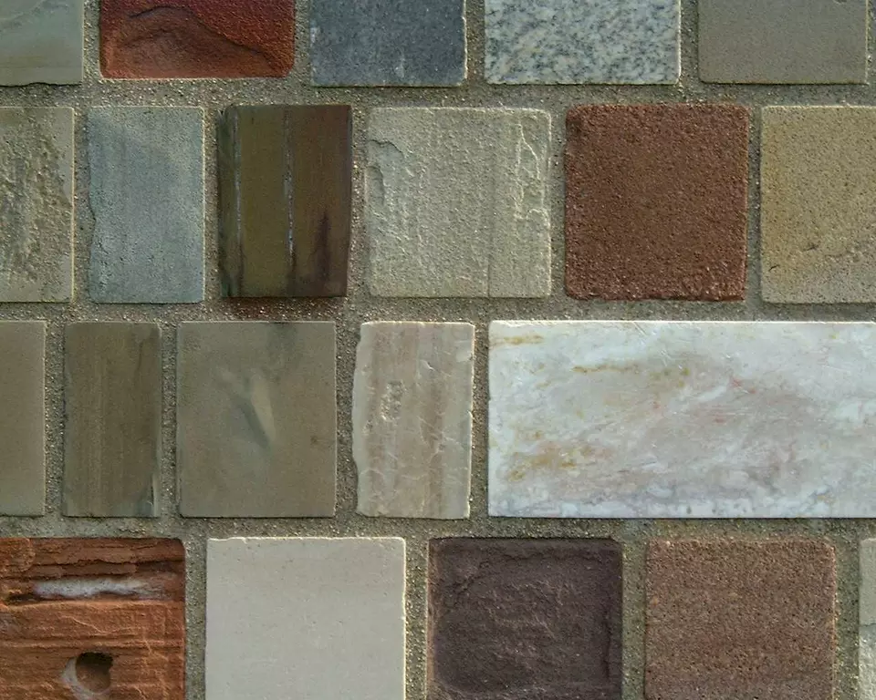 Stone Wall area surrounding Stone: 9LB32