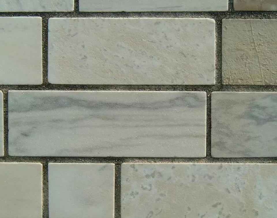 Stone Wall area surrounding Stone: 11RB17