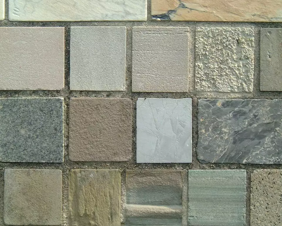 Stone Wall area surrounding Stone: 11RB26