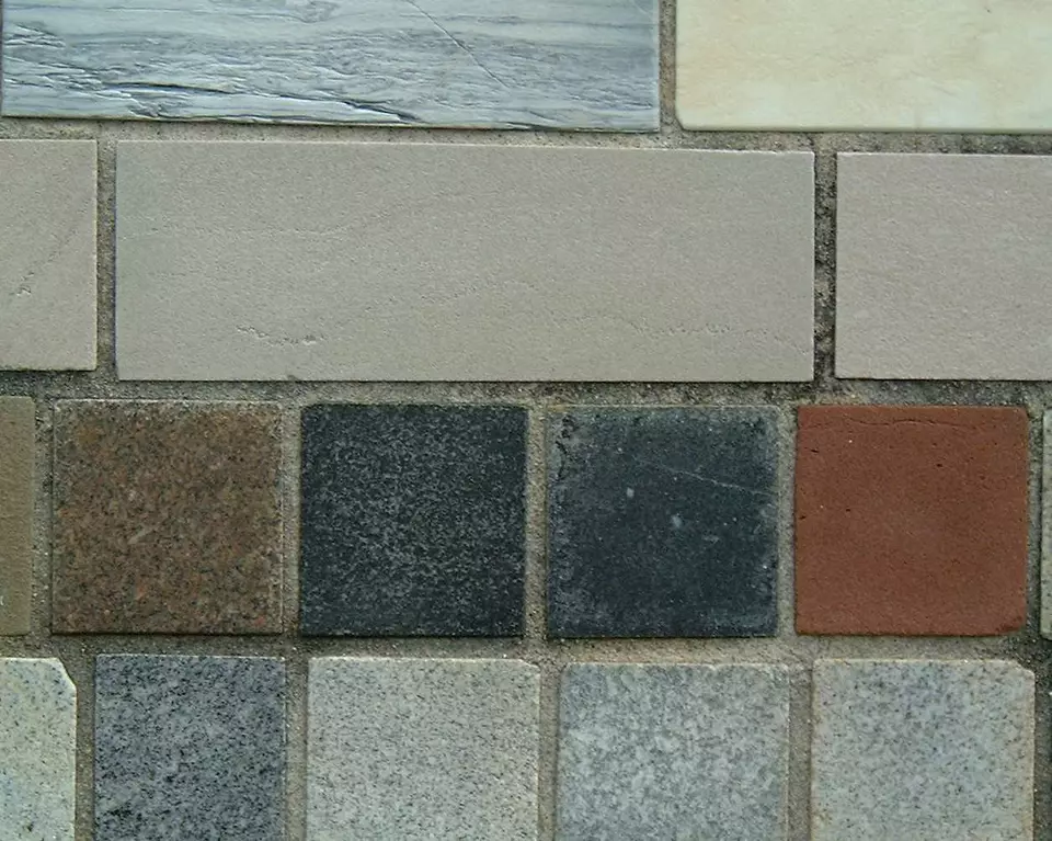 Stone Wall area surrounding Stone: 11RA31