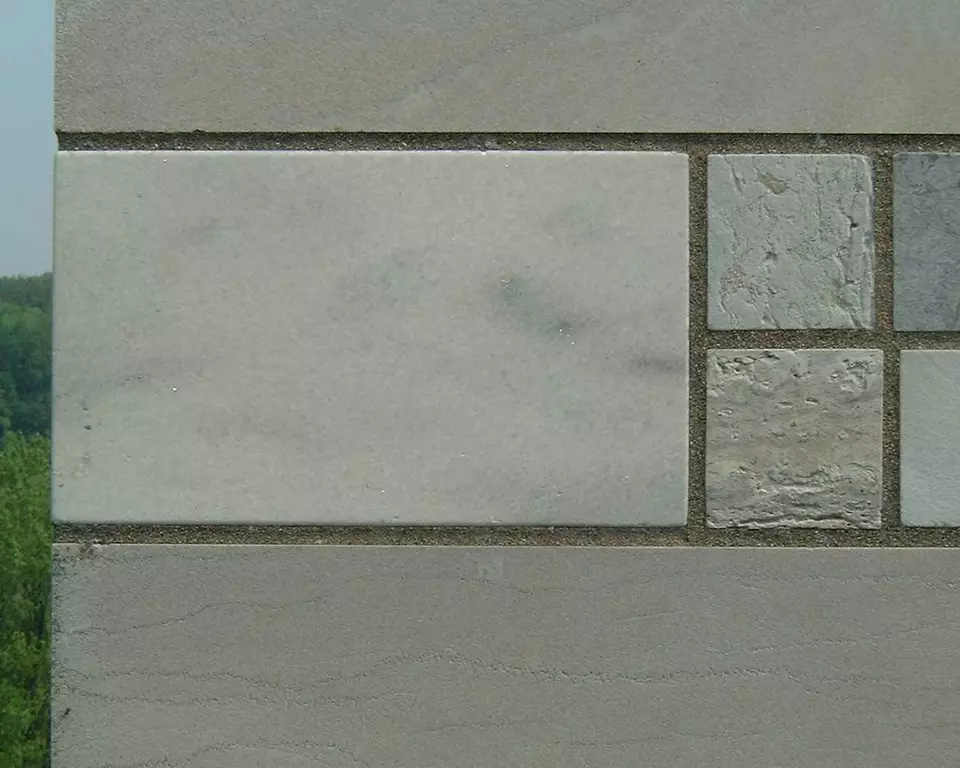Stone Wall area surrounding Stone: 12LQ