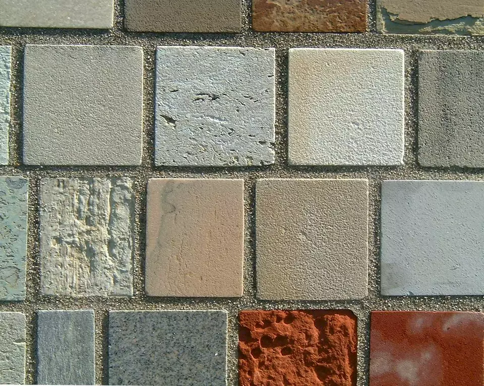 Stone Wall area surrounding Stone: 12LB33