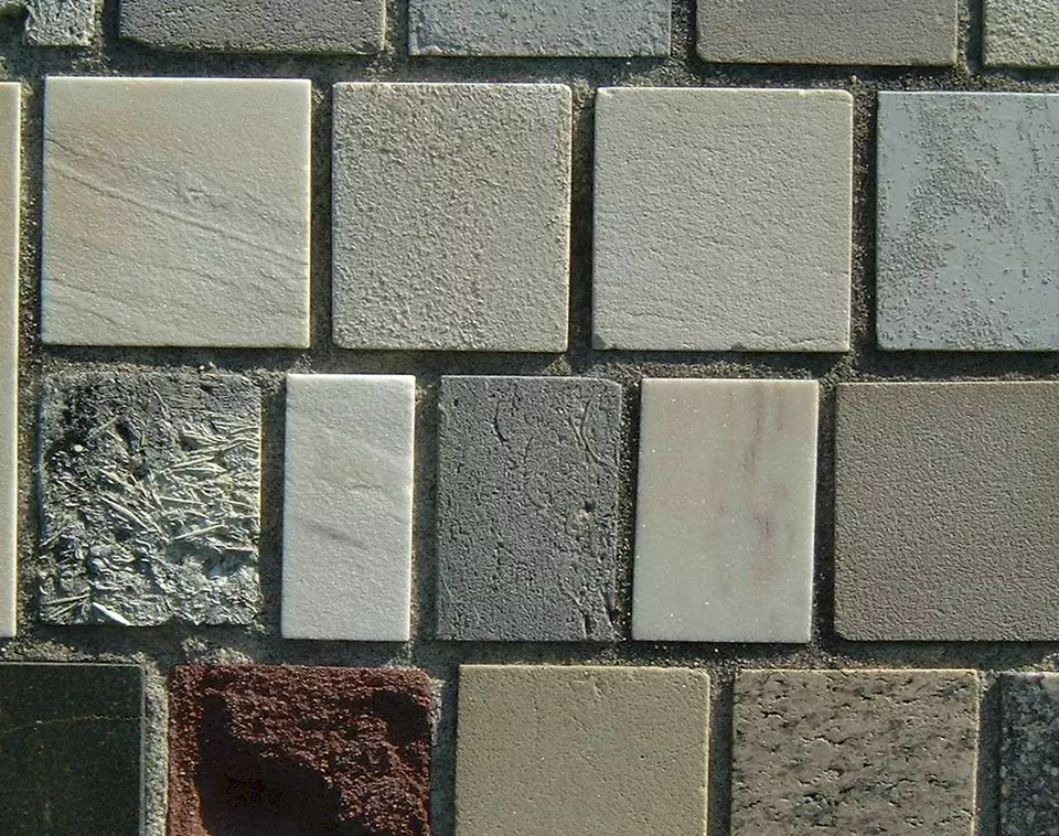 Stone Wall area surrounding Stone: 12RB40