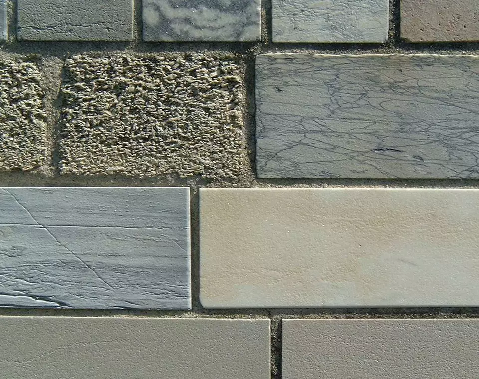Stone Wall area surrounding Stone: 12RA27