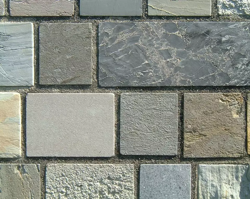Stone Wall area surrounding Stone: 12RB25
