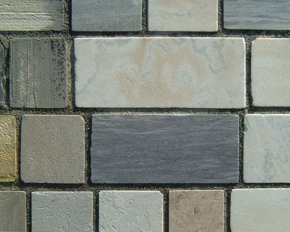 Stone Wall area surrounding Stone: 12RA20