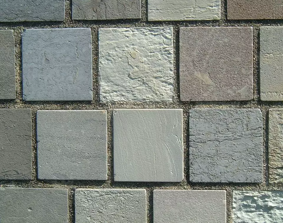 Stone Wall area surrounding Stone: 12RB5