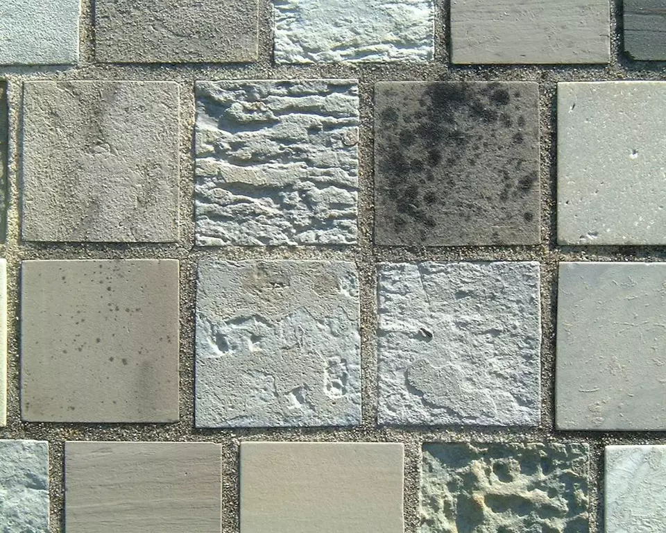 Stone Wall area surrounding Stone: 13RB12
