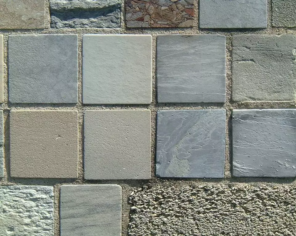Stone Wall area surrounding Stone: 13RA39