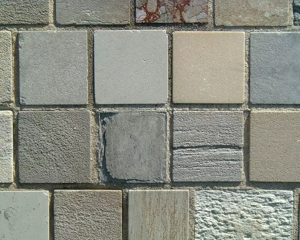 Stone Wall area surrounding Stone: 13RB41