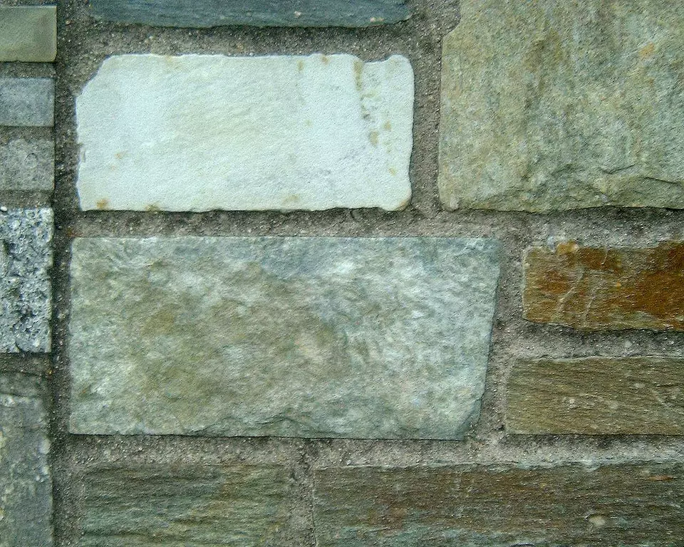 Stone Wall area surrounding Stone: S2-25