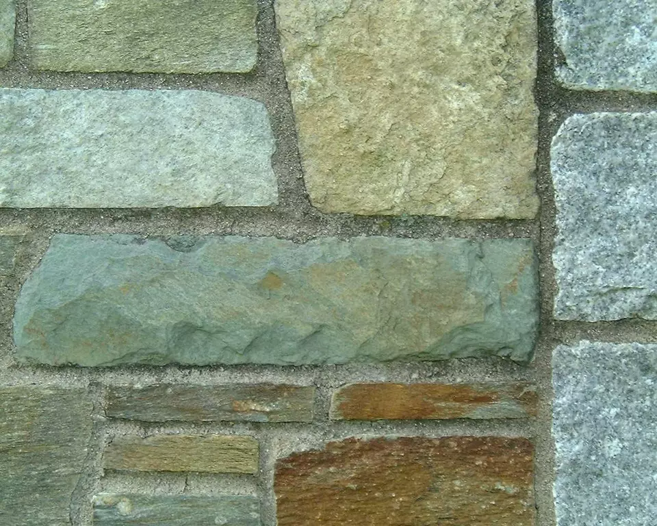 Stone Wall area surrounding Stone: S2-32