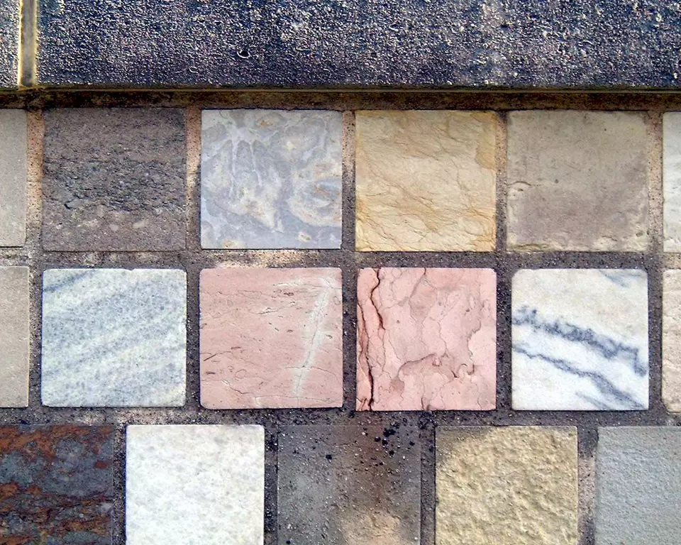 Stone Wall area surrounding Stone: 14RB27