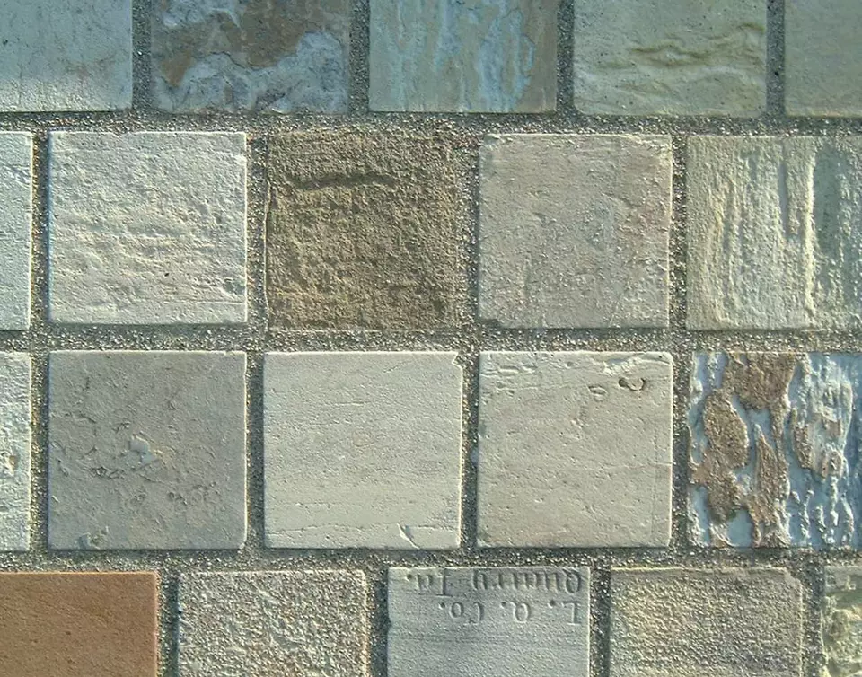 Stone Wall area surrounding Stone: 13LA12