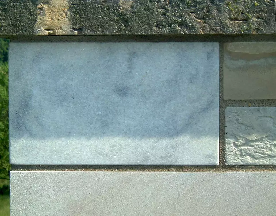 Stone Wall area surrounding Stone: 14LQ
