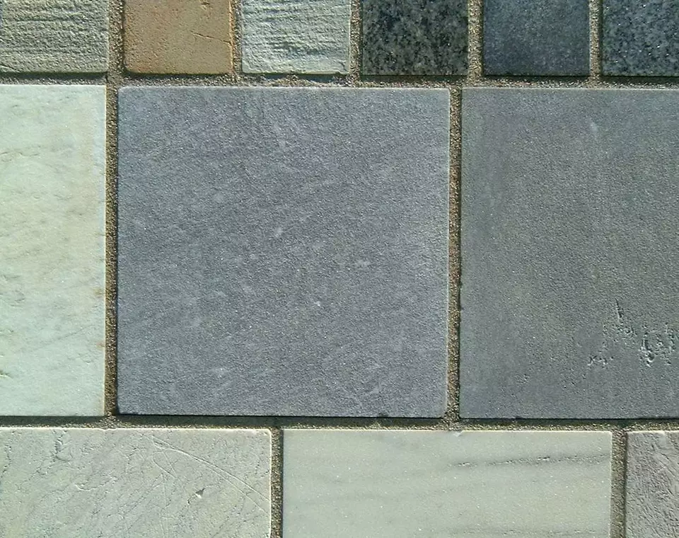 Stone Wall area surrounding Stone: 4L3