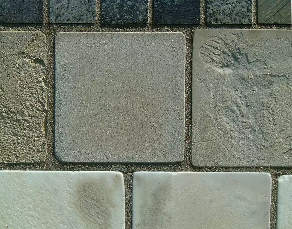 Stone Wall area surrounding Stone: 4L8