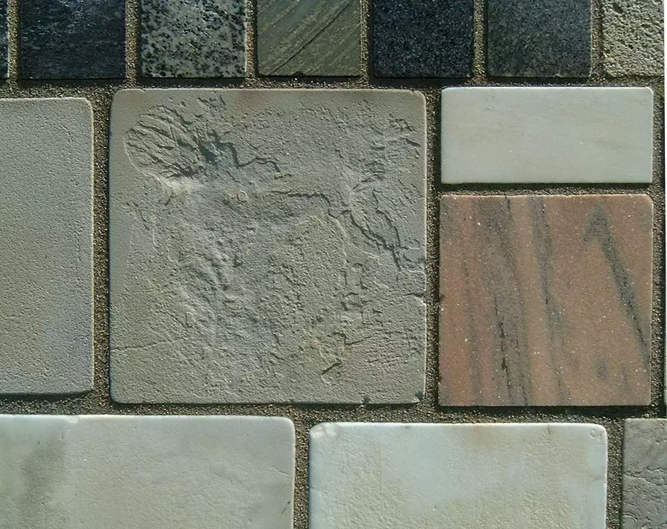 Stone Wall area surrounding Stone: 4L9