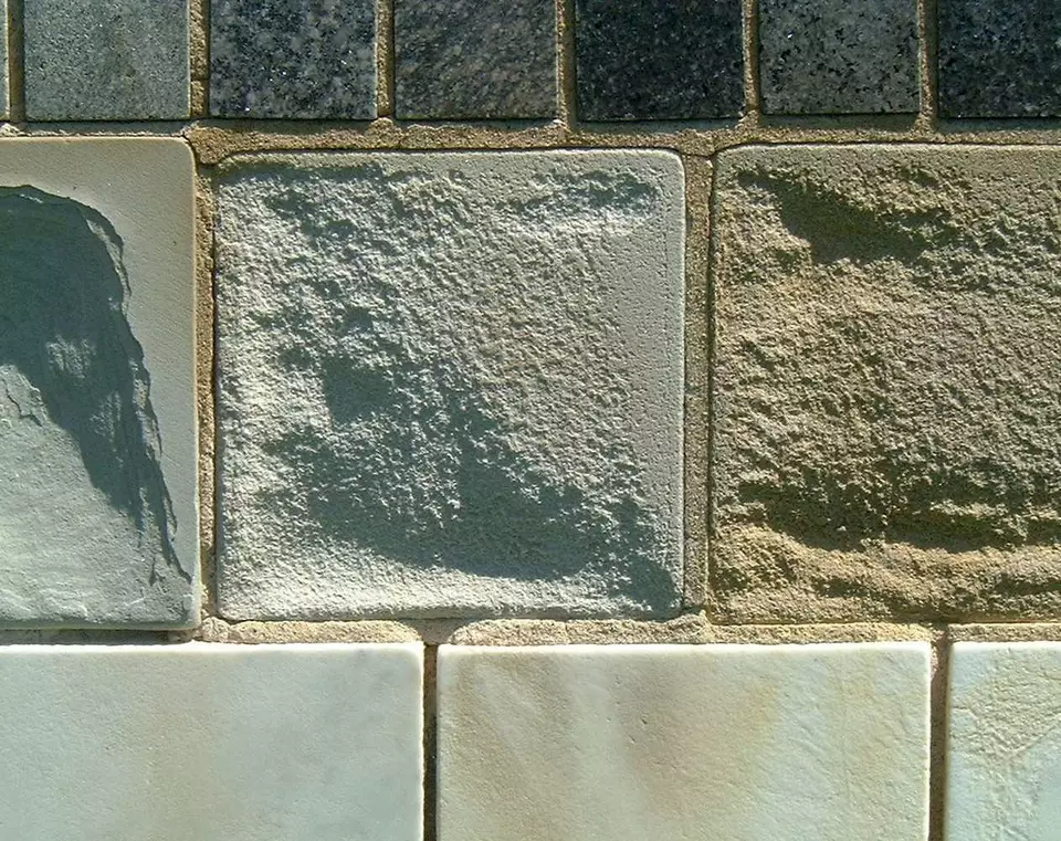 Stone Wall area surrounding Stone: 4R8