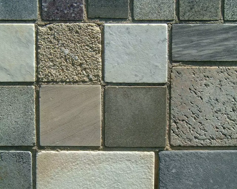 Stone Wall area surrounding Stone: 4RA19