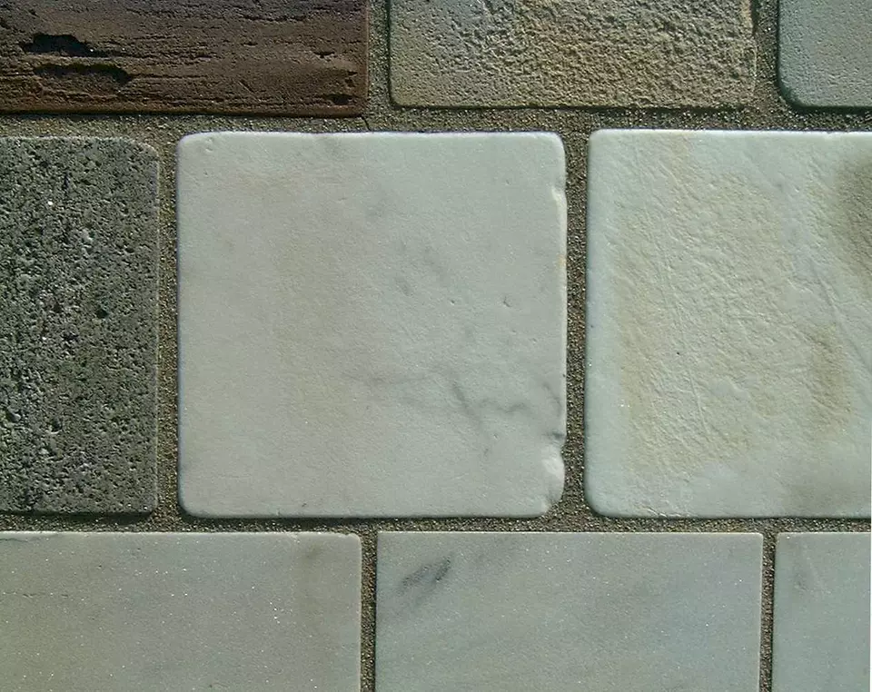Stone Wall area surrounding Stone: 3L6